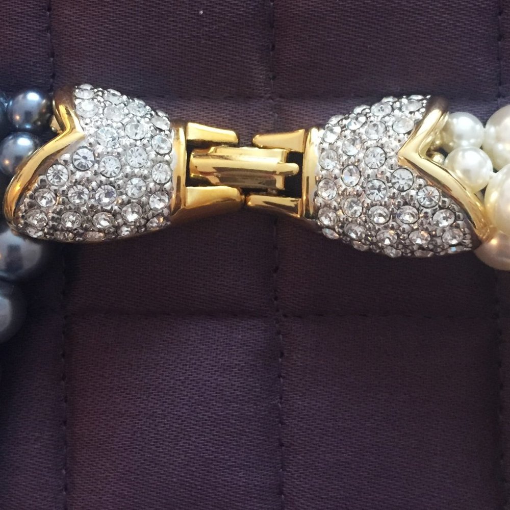 1928 Jewelry Triple Strand Grey & Pearl Necklace - Picture 5 of 7